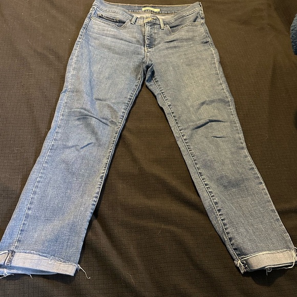 Levi’s 314 shaping straight leg jean with raw hem size 10 - Picture 4 of 4
